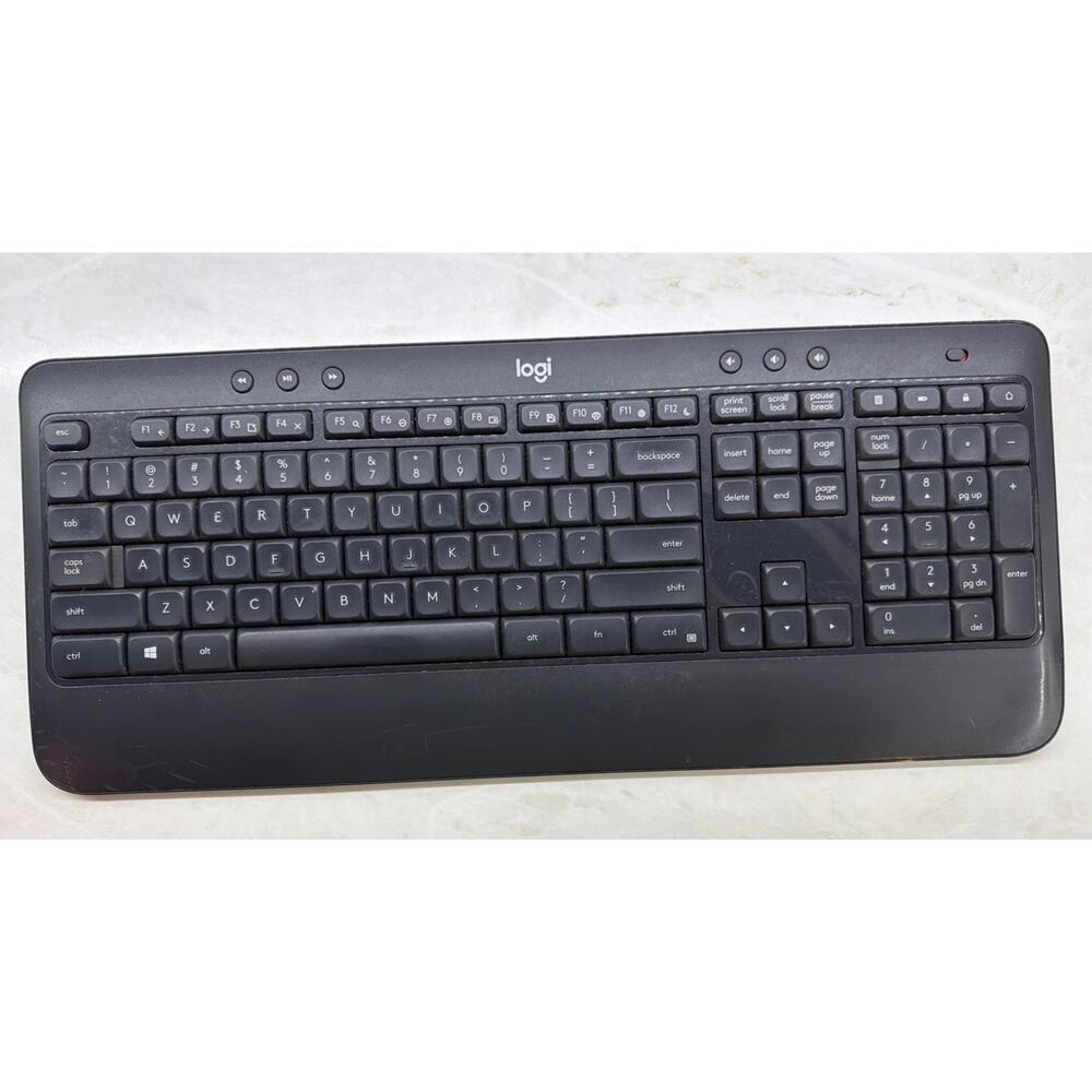 LOGITECH K540 Wireless Desktop Keyboard Powers On Unifying Receiver Not Included